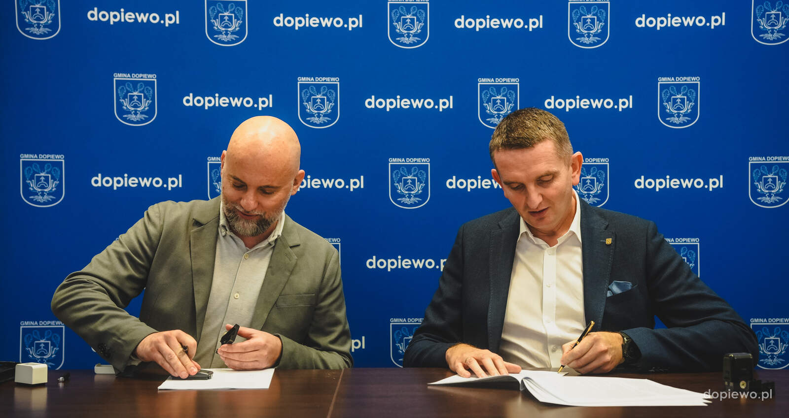 podpisanie umowy na projekt ul. serwisowej