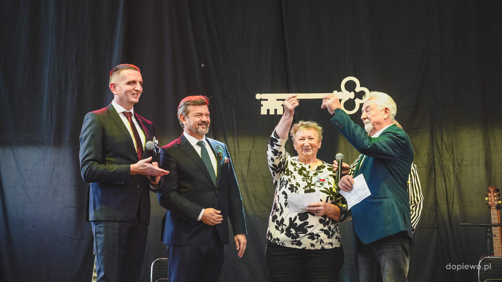przekazanie kluczy Dopiewskie Dni Seniora