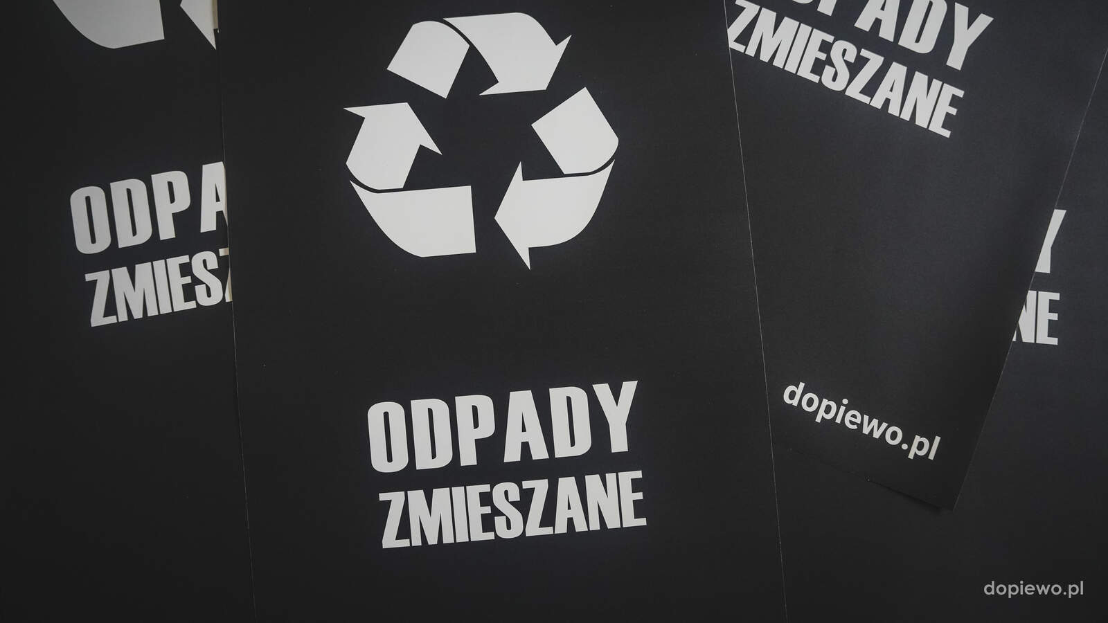 Naklejka na odpady zmieszane