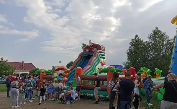 Zdjęcie festynu rodzinnego Dąbrowa