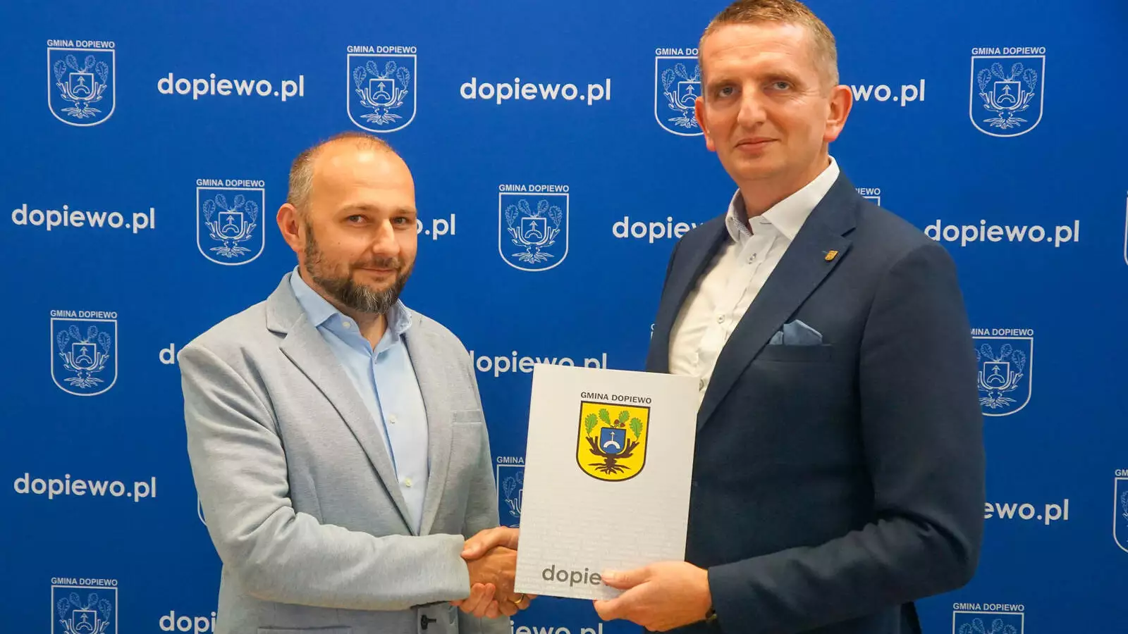 Wójt Gminy Dopiewo podpisał umowę na DWT