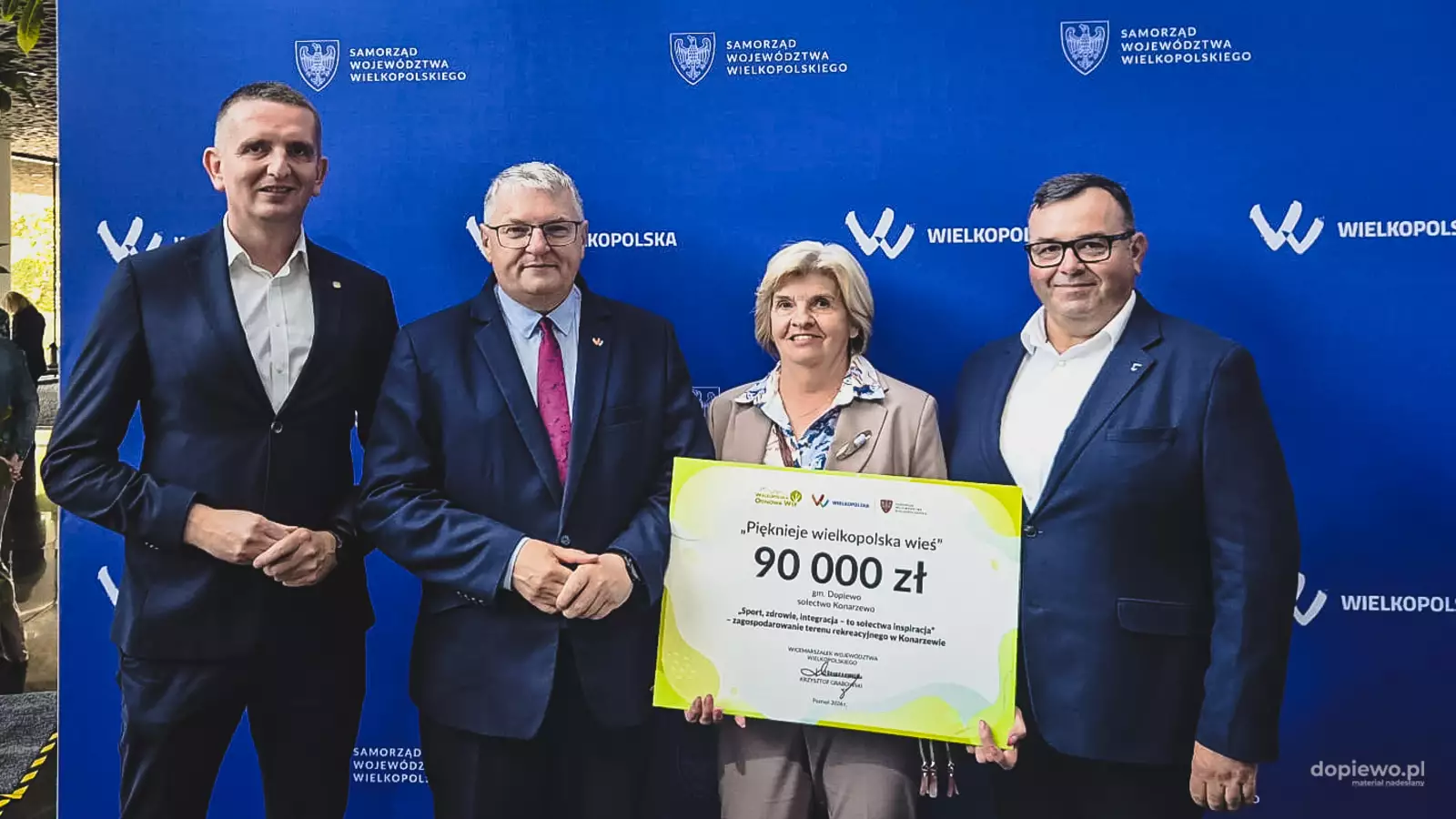 podpisanie umowy na dofinansowanie dla sołectwa Konarzewo