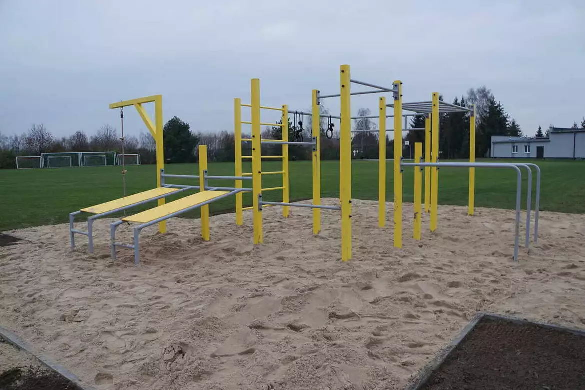 Street workout, siłownia zewnętrzna, Palędzie 