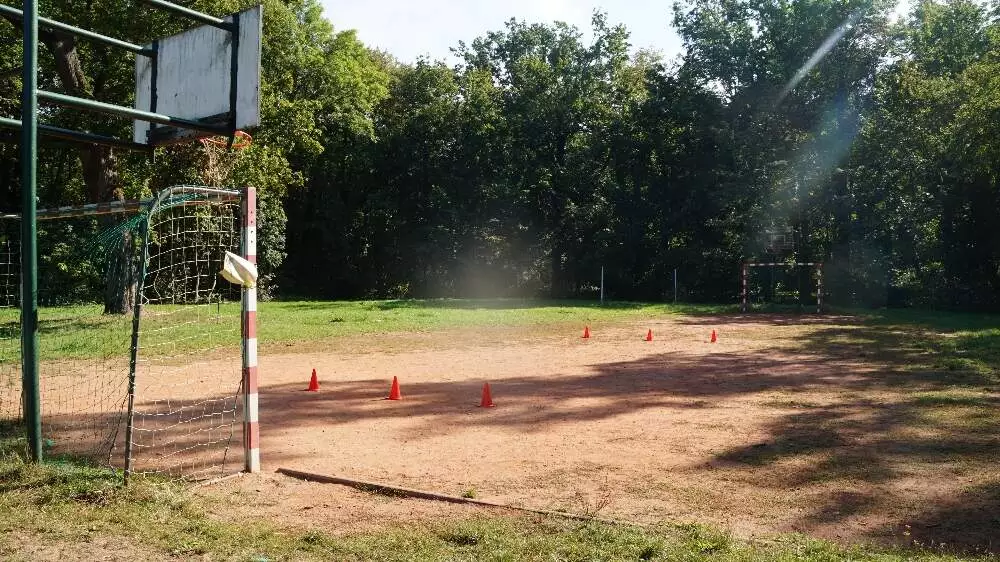 Boisko wiejskie w Zakrzewie, ul. Sportowa