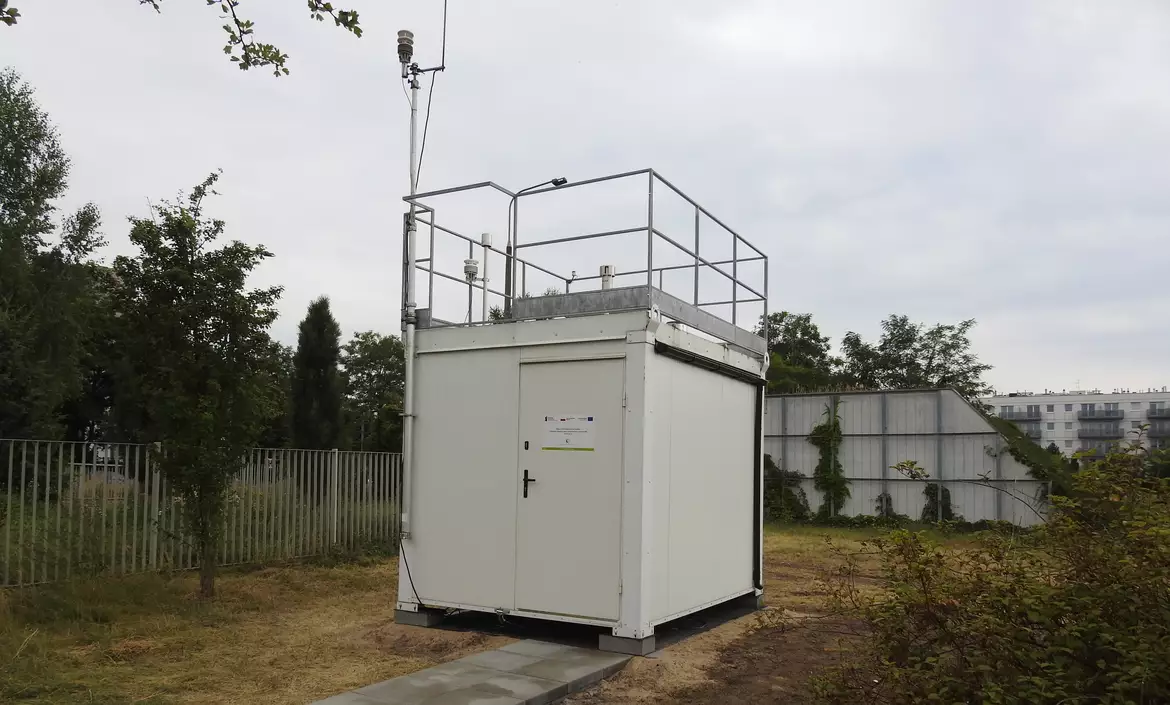 Stacja monitoringu jakości powietrza przy ul. Szwajcarskiej w Poznaniu