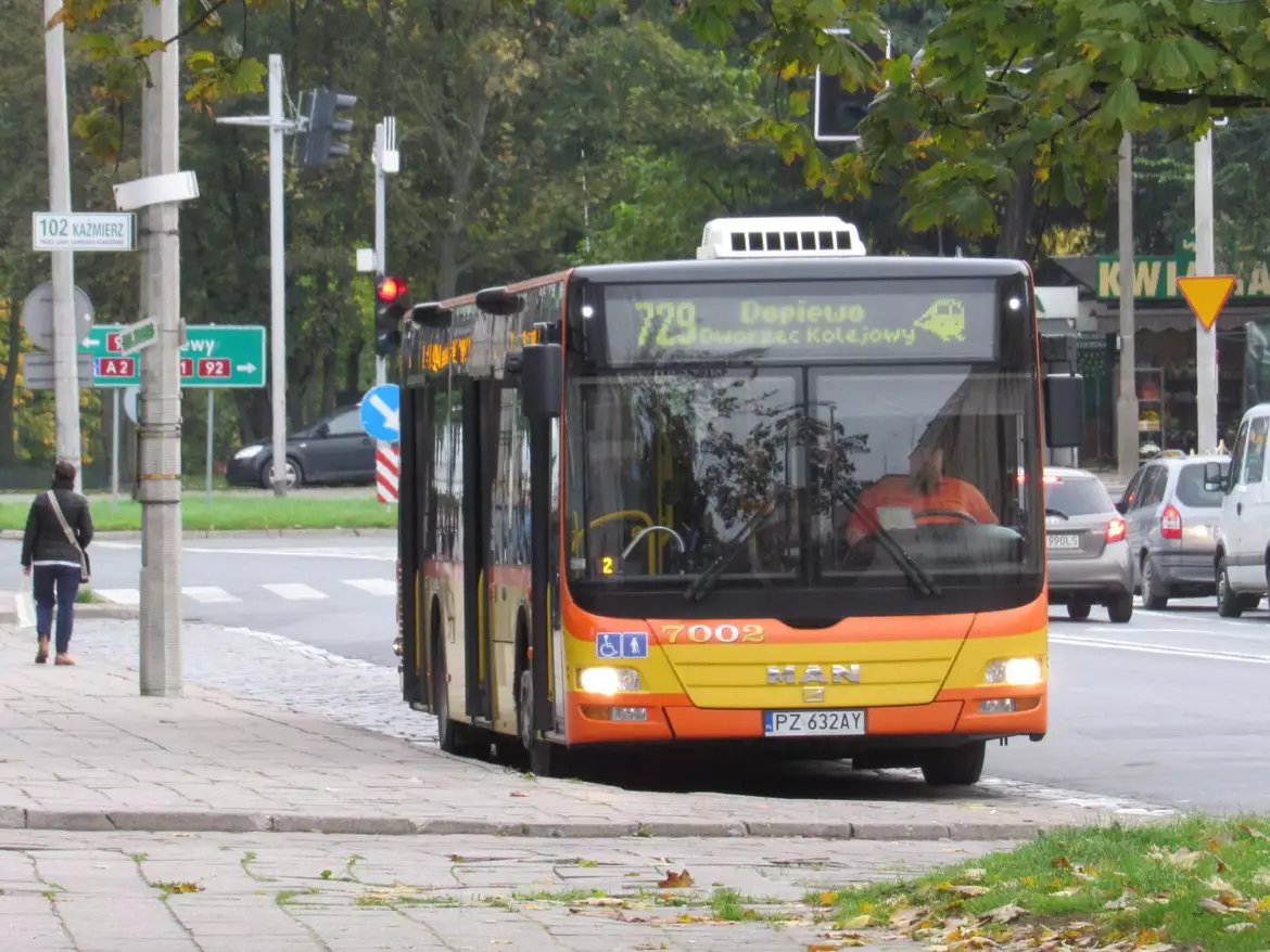 Aubotus 729 jadący z Poznania do Dopiewa - fot. ZTM Poznań