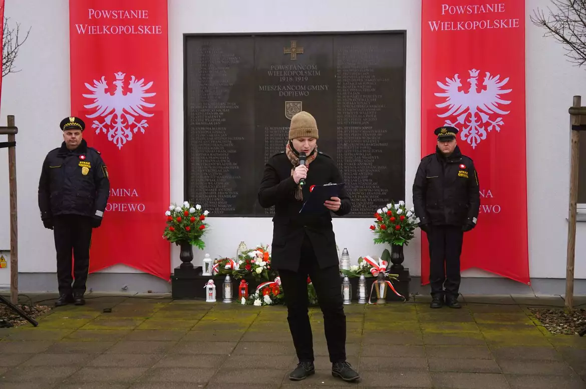 Antoni wykonuje utówr o Andrzeju Kopie