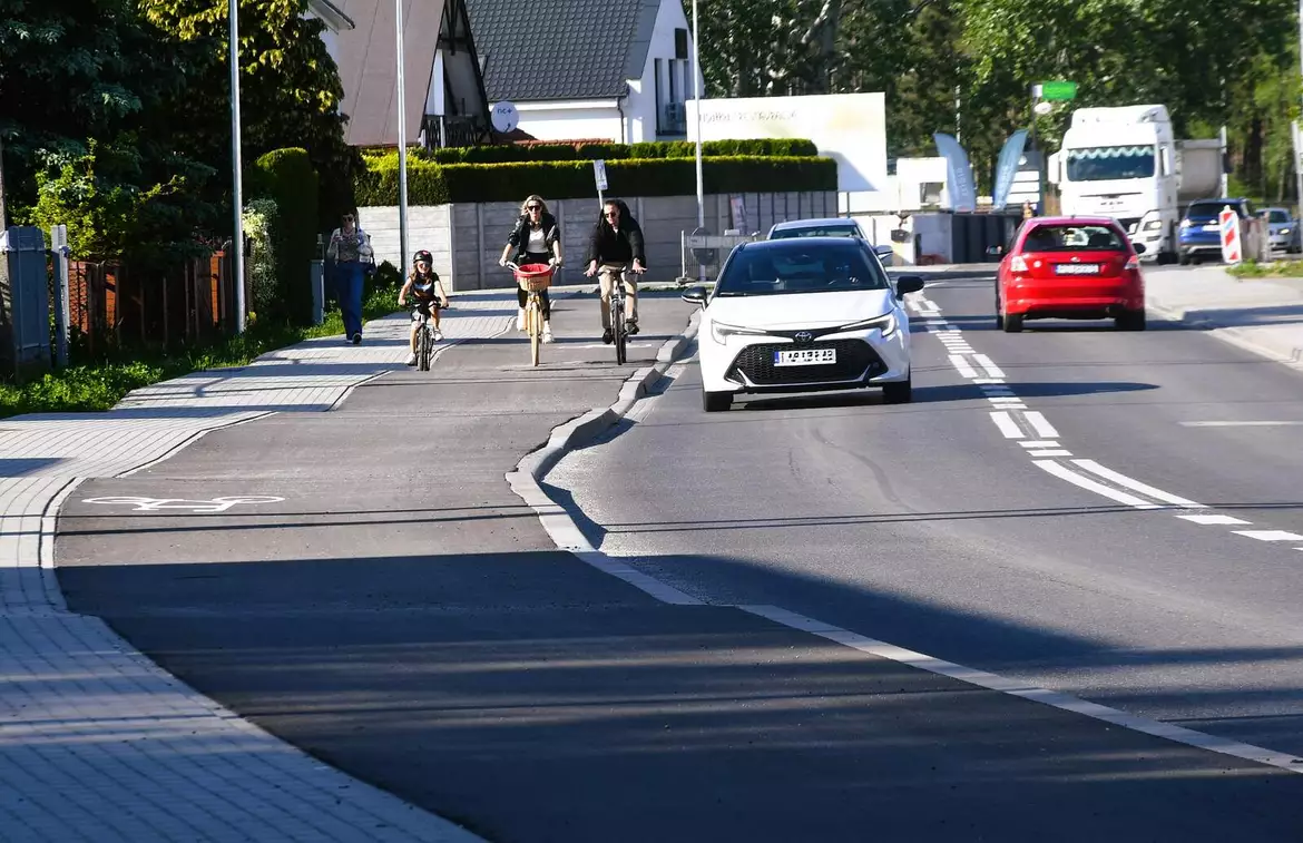 zakończenie przebudowy ul. Poznańskiej w Dąbrówce