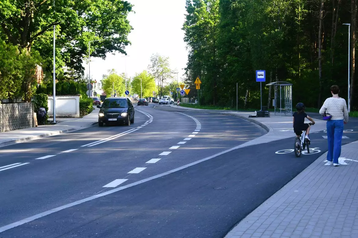 zakończenie przebudowy ul. Poznańskiej w Dąbrówce