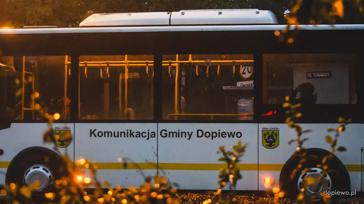 Autobus komunikacji gminnej