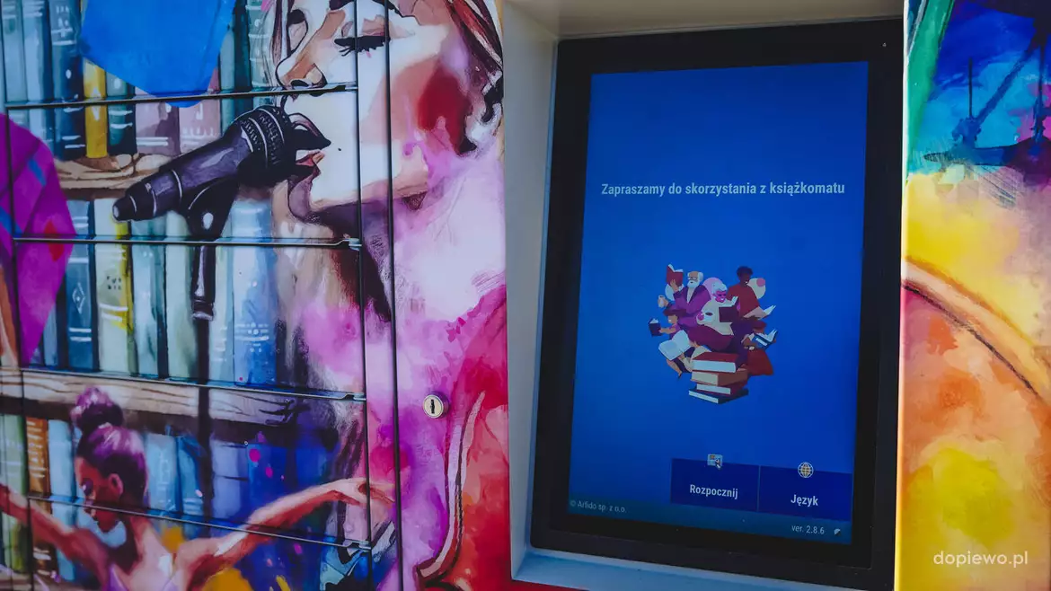 Książkomat w Dąbrówce