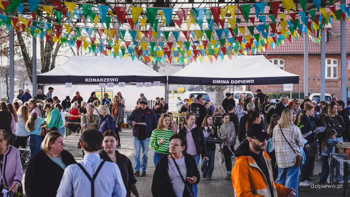 wioska kobiet w Dopiewie