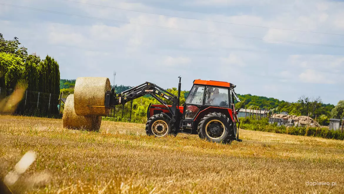 Traktor Rolnik ROku