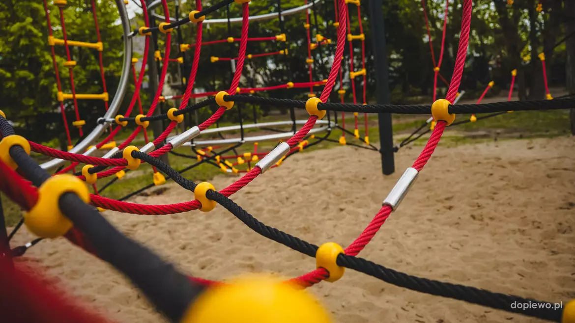 Mini park linowy w Skórzewie