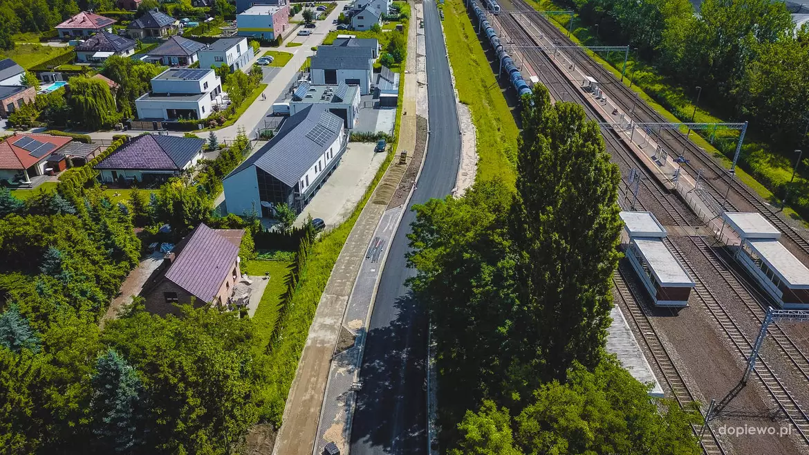 DWT - Kolejowa, Widok w Dąbrówce