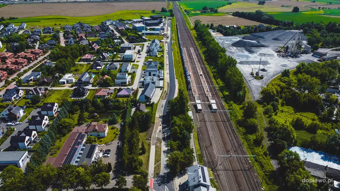 DWT - Kolejowa, Widok w Dąbrówce