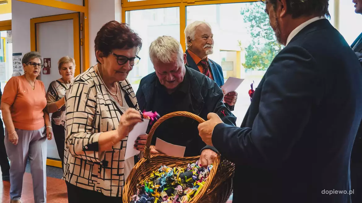 Koncert Haliny Frąckowiak na start Dopiewskich Dni Seniora